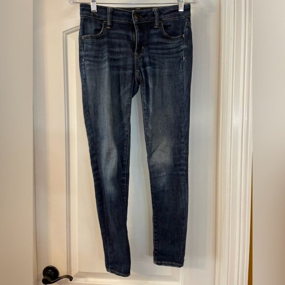 American Eagle Outfitters Dark Wash Skinny Jeans Super Super Stretch - Picture 2 of 5